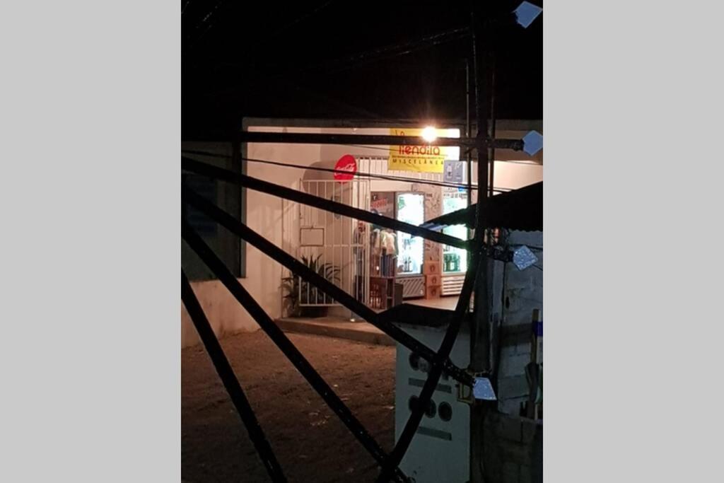Depto. Maia: A/C, Agua Caliente, Wifi, Tv, Cable. Διαμέρισμα Palenque Εξωτερικό φωτογραφία